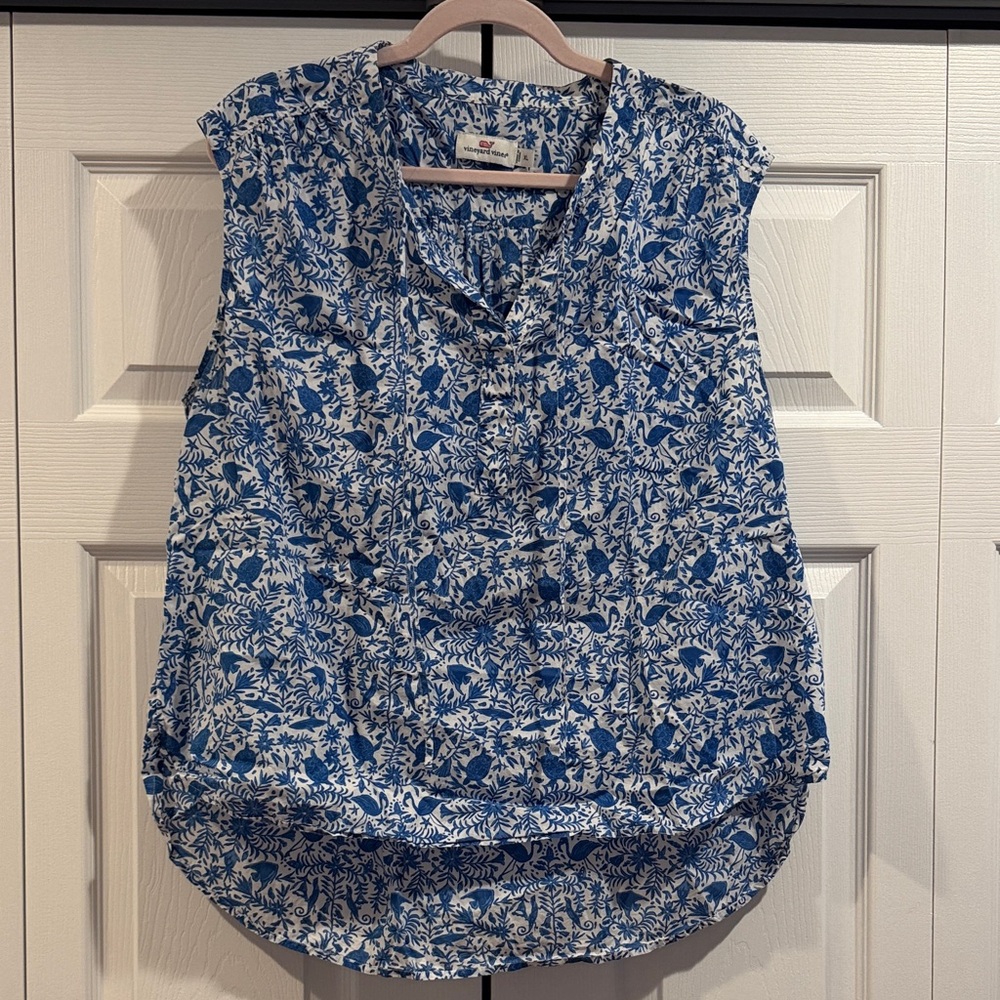 Vineyard Vines Blue and White Floral Blouse